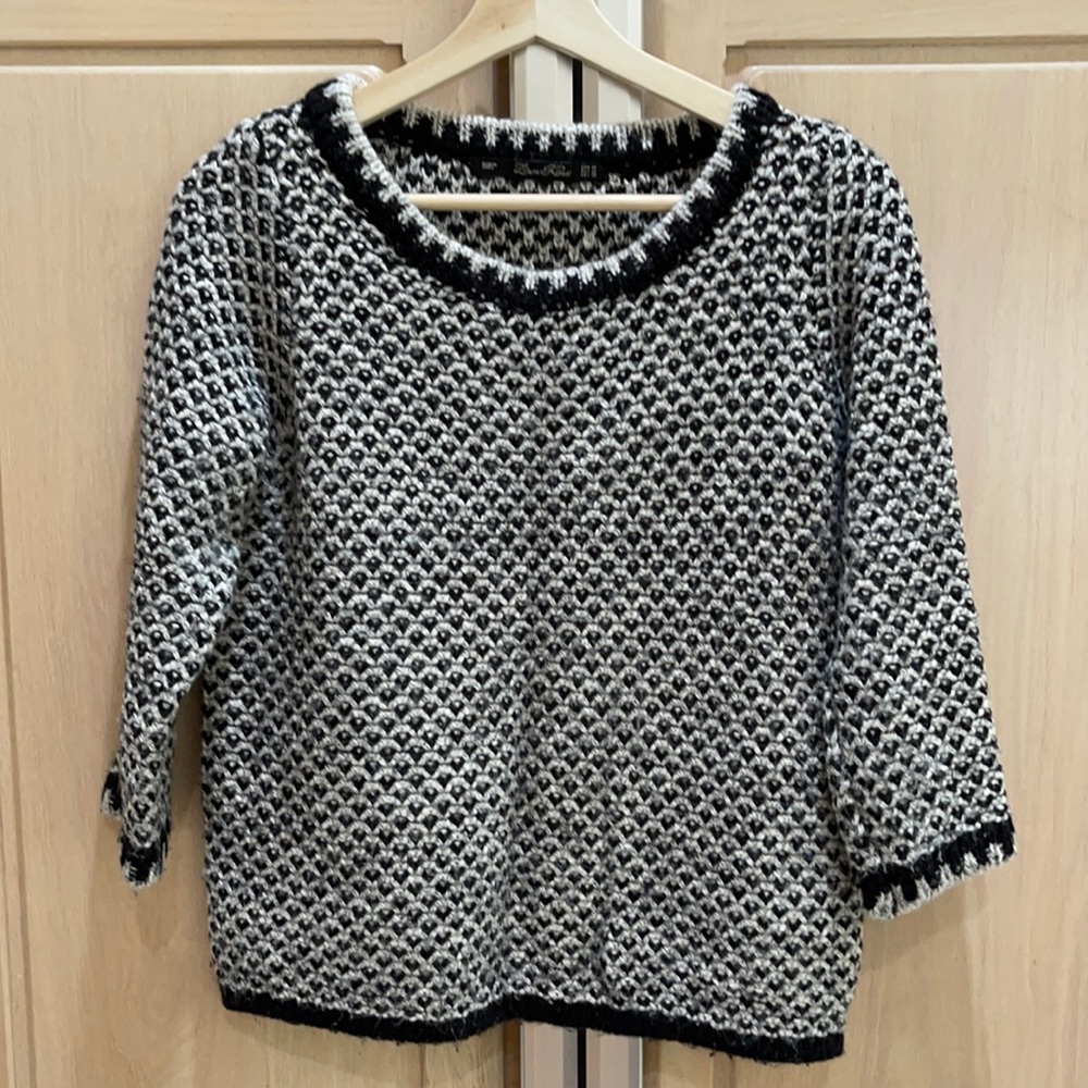 Dara Knit sweater size M
